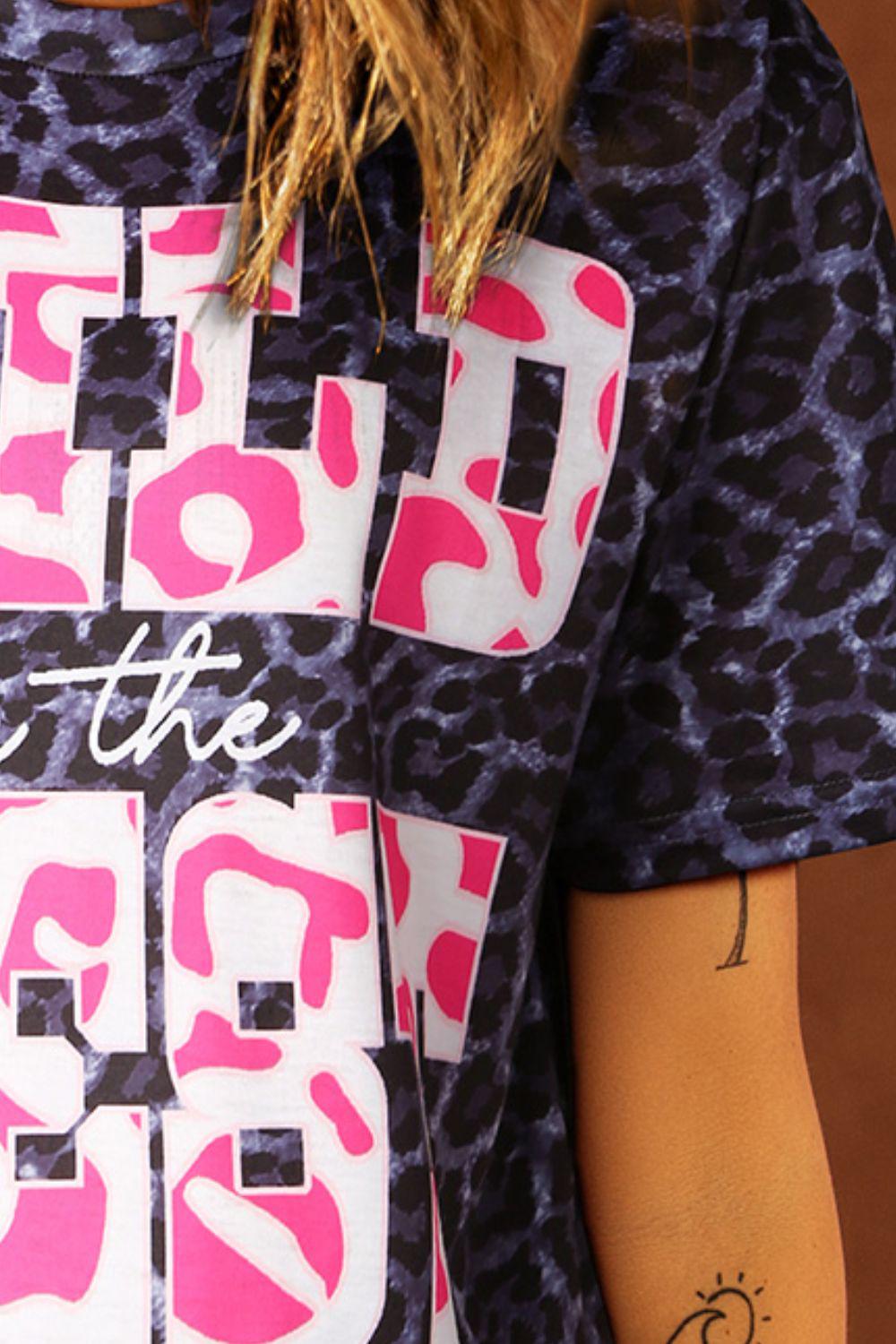 Slogan Graphic Leopard Tee BLUE ZONE PLANET