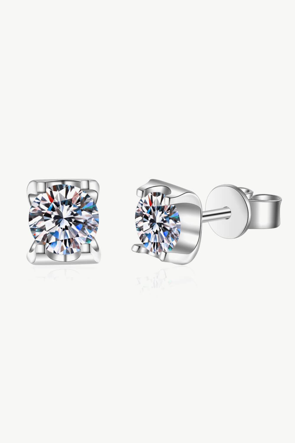 Weekend Meetup Moissanite Stud Earrings BLUE ZONE PLANET