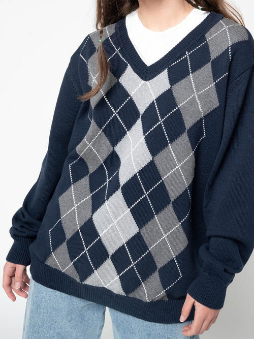 Geometric V-Neck Long Sleeve Sweater BLUE ZONE PLANET