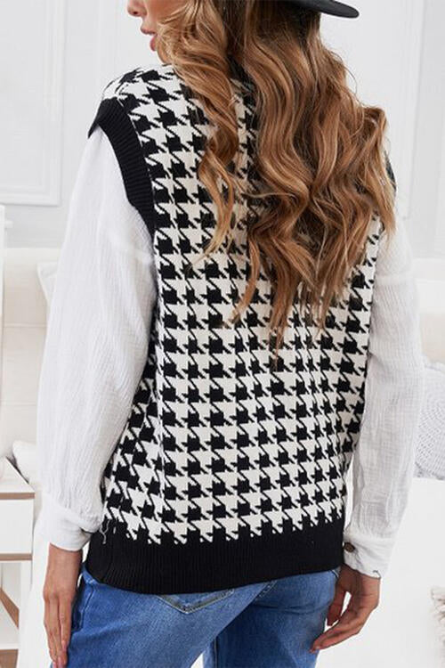 Houndstooth Button Front Sweater Vest BLUE ZONE PLANET