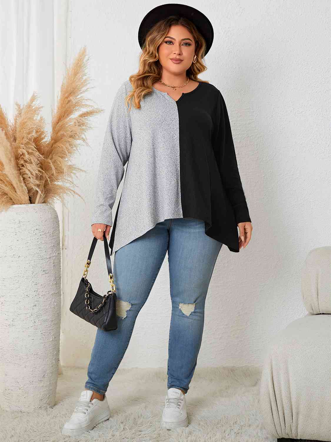 Plus Size Contrast Notched Neck T-Shirt BLUE ZONE PLANET