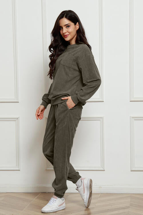 Round Neck Sweatshirt and Sweatpants Set BLUE ZONE PLANET