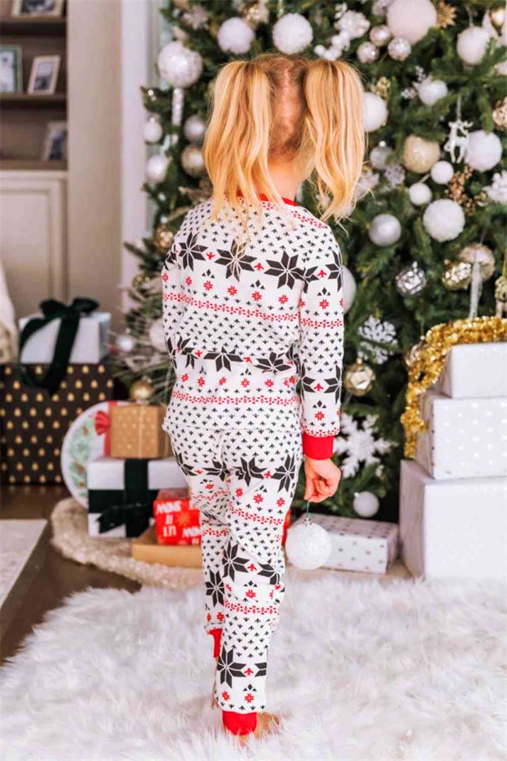 Snowflake Pattern Top and Pants Set BLUE ZONE PLANET