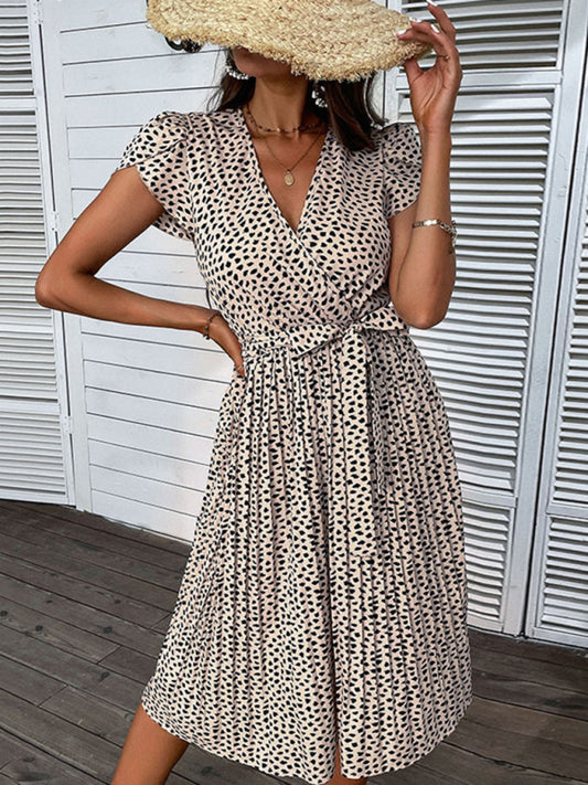 European and American V-neck leopard print large size beach dress kakaclo