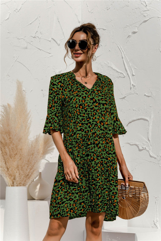 Blue Zone Planet |  V-neck trumpet sleeve cake style stitching dress BLUE ZONE PLANET