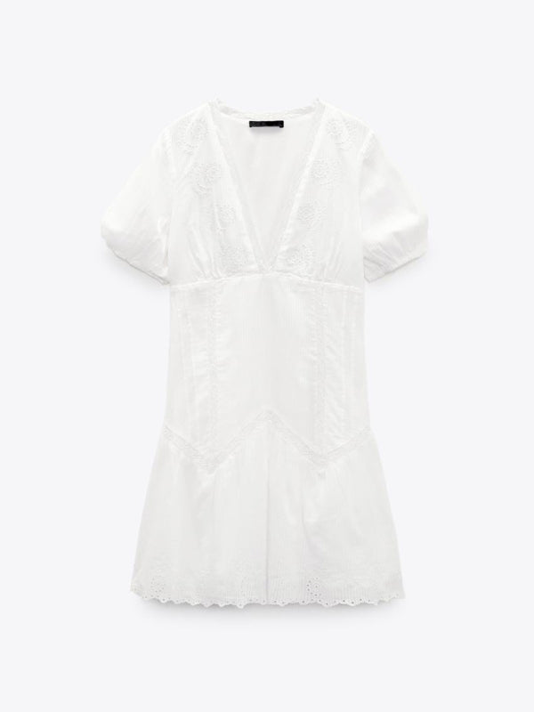 French niche fluffy sleeves V-neck waist cut-out embroidery dress kakaclo