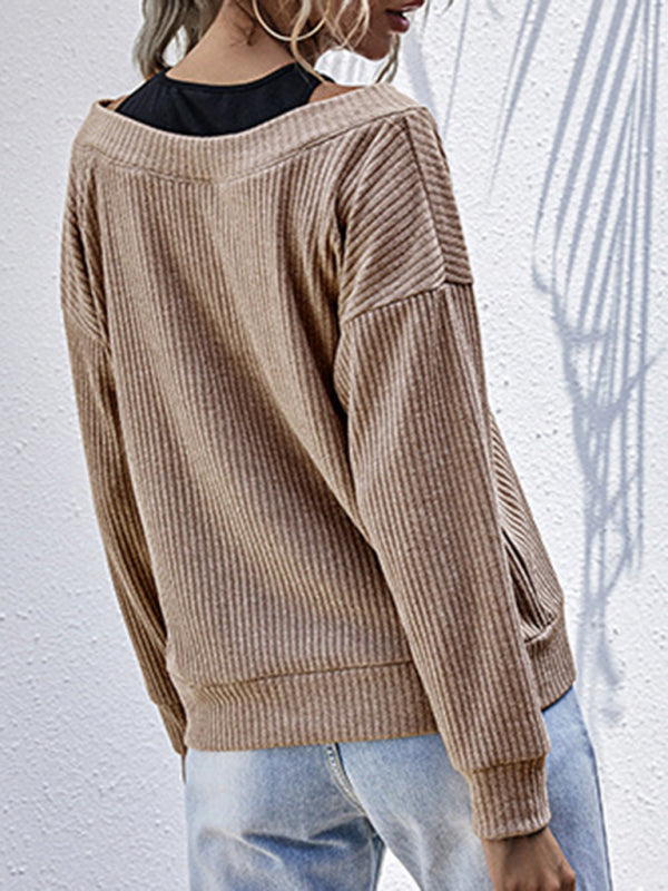 Bottom Fake Two-Piece Oversized Stitching V-Neck Knitted Sweater kakaclo
