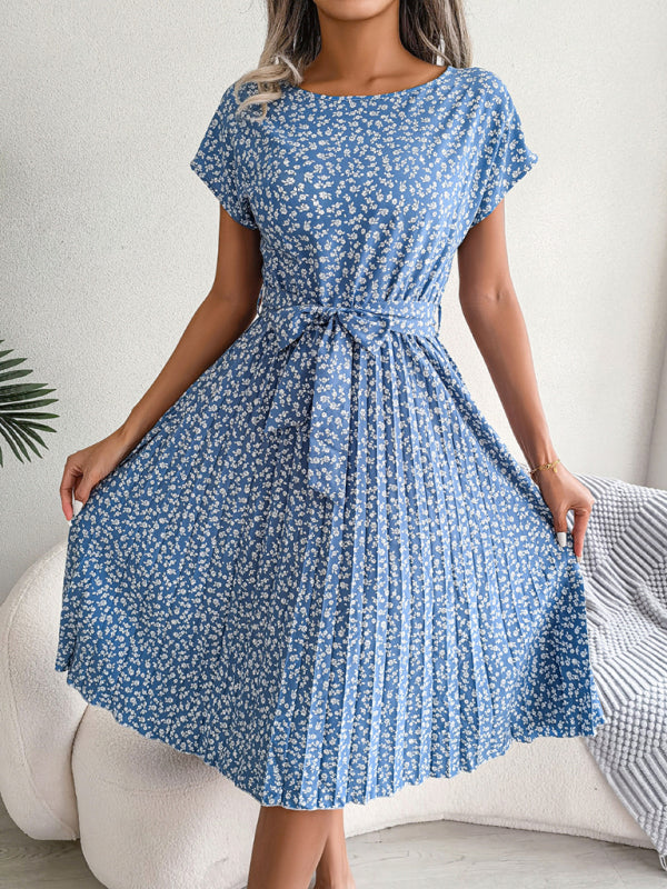 short sleeved sun dress Women's casual short-sleeved floral large hem pleated dress (Color: Clear blue, Size: S)